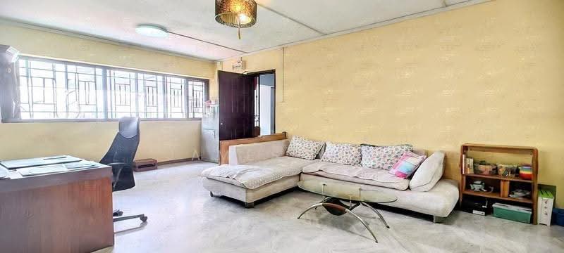542 Jurong West Avenue 1, 542 Jurong West Avenue 1, Boon Lay / Jurong / Tuas, 3 Bedrooms, 1,108 sqft, HDB Flat For Sale, by James Yeo, 500266400 - Living Room - PropertyGuru.com.sg