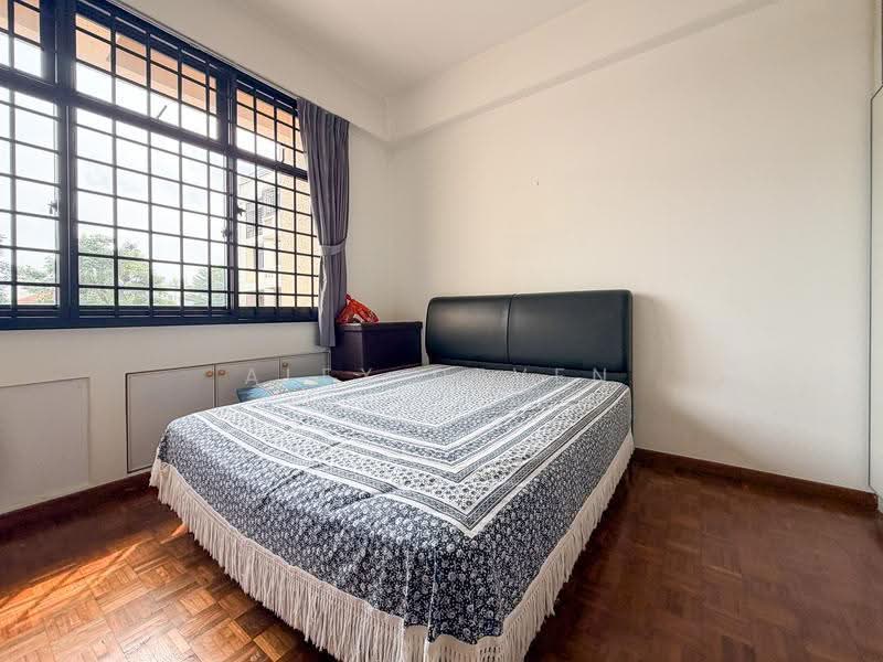 Grande Vista, 10 Cactus Drive, Seletar / Yio Chu Kang, 3 Bedrooms, 1,367 sqft, Condominium For Sale, by Alex Deven, 500266403 - Bedroom - PropertyGuru.com.sg