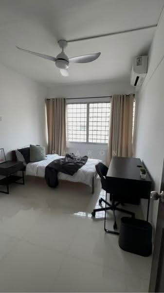 People's Park Complex, 1 Park Road, Boat Quay / Raffles Place / Marina, 6 Bedrooms, 1,120 sqft, Apartment For Rent, by Ssharon Loh, 500266414 - PropertyGuru.com.sg