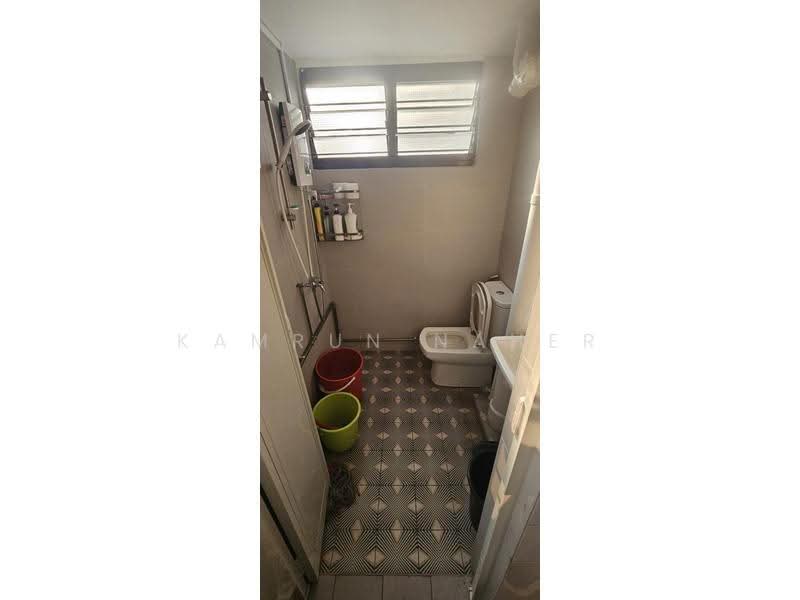511 West Coast Drive, 511 West Coast Drive, Buona Vista / West Coast / Clementi New Town, 2 Bedrooms, 980 sqft, HDB Flat For Rent, by Kamrun Naher, 500266415 - Bathroom - PropertyGuru.com.sg