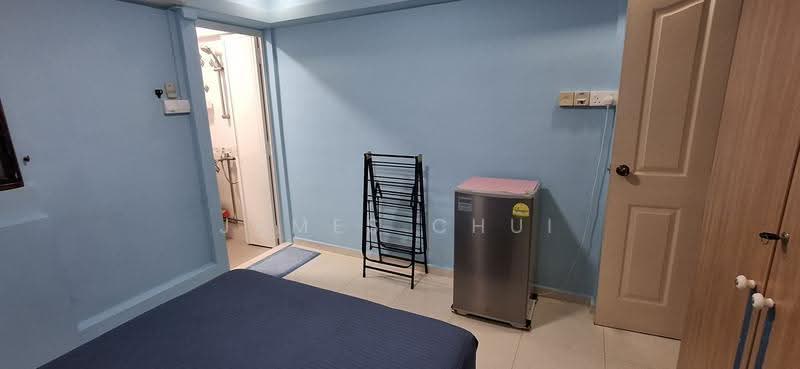 364 Clementi Avenue 2, 364 Clementi Avenue 2, Buona Vista / West Coast / Clementi New Town, Room Rental, 200 sqft, HDB Flat For Rent, by James Chui, 500266421 - Bedroom - PropertyGuru.com.sg