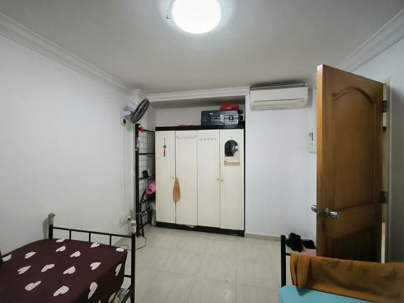 70 Lorong 4 Toa Payoh, 70 Lorong 4 Toa Payoh, Balestier / Toa Payoh, 2 Bedrooms, 667 sqft, HDB Flat For Rent, by Alan Wee, 500266431 - Bedroom - PropertyGuru.com.sg