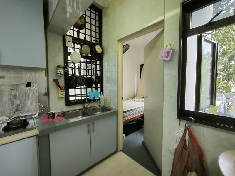 70 Lorong 4 Toa Payoh, 70 Lorong 4 Toa Payoh, Balestier / Toa Payoh, 2 Bedrooms, 667 sqft, HDB Flat For Rent, by Alan Wee, 500266431 - Kitchen - PropertyGuru.com.sg
