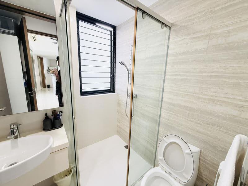 d'Leedon (Former Farrer Court), 13 Leedon Heights, Tanglin / Holland / Bukit Timah, 4 Bedrooms, 1,615 sqft, Condominium For Rent, by Brenda Koh, 500266432 - Bathroom - PropertyGuru.com.sg