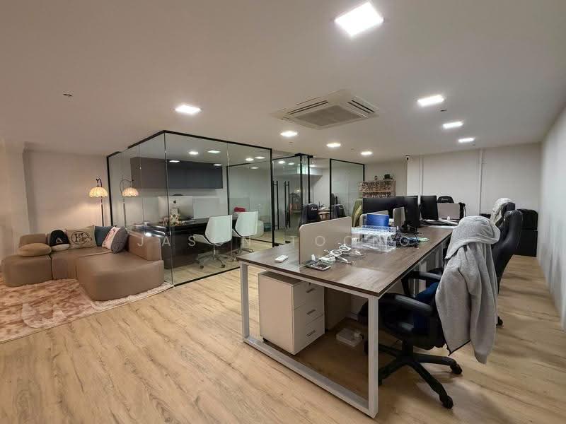 CT Hub 2, 114 Lavender Street, Balestier / Toa Payoh, 1,700 sqft, Light Industrial (B1) For Rent, by Jason Toong, 500266444 - Interior - CommercialGuru.com.sg