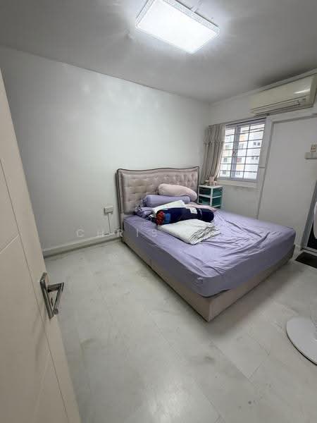 117 Potong Pasir Avenue 1, 117 Potong Pasir Avenue 1, Macpherson / Potong Pasir, 2 Bedrooms, 721 sqft, HDB Flat For Sale, by Chris Tan, 500266451 - Master Room - PropertyGuru.com.sg