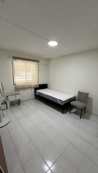 136 Jalan Bukit Merah, 136 Jalan Bukit Merah, Alexandra / Commonwealth, 2 Bedrooms, 635 sqft, HDB Flat For Sale, by Perry Chee, 500266463 - Bedroom - PropertyGuru.com.sg