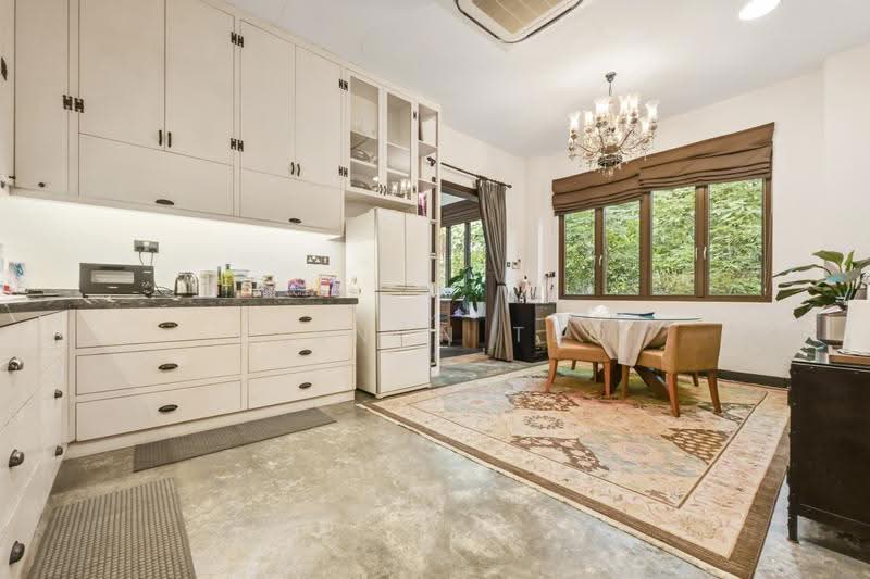 18XX psf! GENUINE LISTING.ABSOLUTELY QUIET GREEN RESERVOIR PARK CONNECTOR, Clementi Park / Upper Bukit Timah, 6 Bedrooms, 9,998 sqft, Good Class Bungalow For Sale, by Vernon Teo, 500266464 - PropertyGuru.com.sg