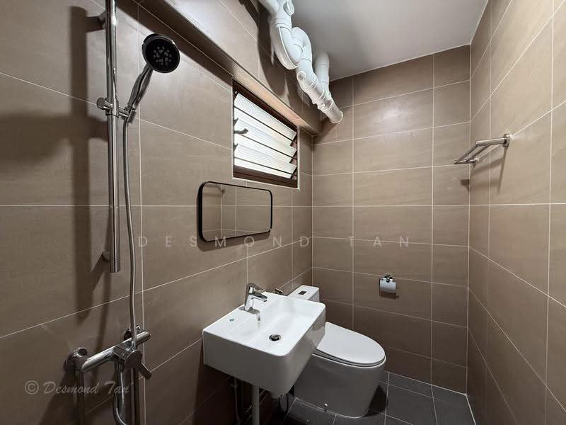 393 Tampines Avenue 7, 393 Tampines Avenue 7, Pasir Ris / Tampines, Room Rental, 120 sqft, HDB Flat For Rent, by Desmond Tan, 500266470 - Bathroom - PropertyGuru.com.sg