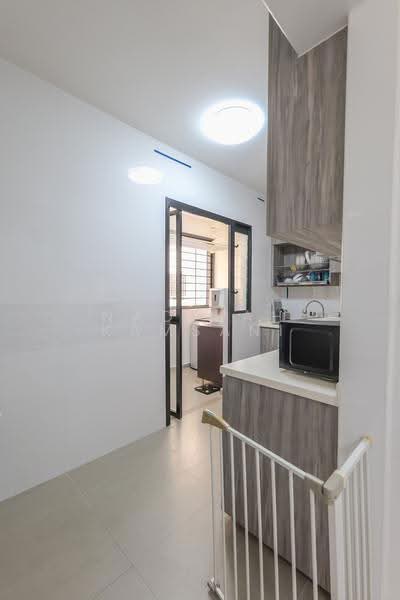 468B Bukit Batok West Avenue 9, 468B Bukit Batok West Avenue 9, Dairy Farm / Bukit Panjang / Choa Chu Kang, 2 Bedrooms, 732 sqft, HDB Flat For Sale, by Nadiyah Kamsani, 500266488 - Kitchen - PropertyGuru.com.sg