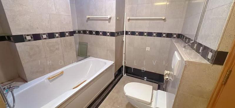 Harvest Mansions, 550 Havelock Road, Alexandra / Commonwealth, Room Rental, 100 sqft, Condominium For Rent, by ling, 500266492 - Bathroom - PropertyGuru.com.sg