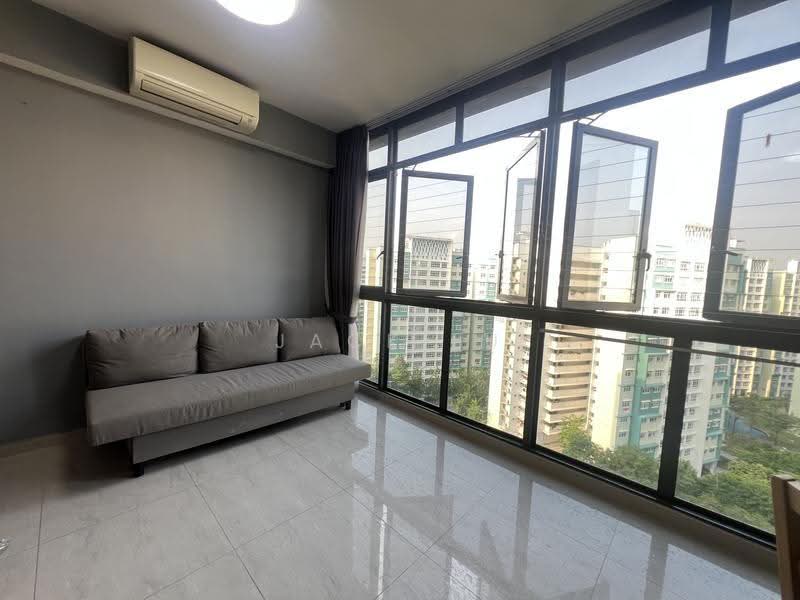Symphony Suites, 3 Yishun Close, Sembawang / Yishun, 3 Bedrooms, 797 sqft, Condominium For Sale, by Jack Lu, 500266502 - Living Room - PropertyGuru.com.sg