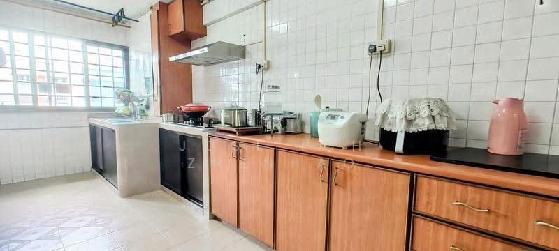 250 Jurong East Street 24, 250 Jurong East Street 24, Boon Lay / Jurong / Tuas, 3 Bedrooms, 1,012 sqft, HDB Flat For Sale, by Jose Loh Zhenhao, 500266521 - Kitchen - PropertyGuru.com.sg
