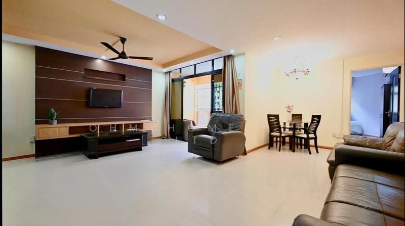 262D Compassvale Street, 262D Compassvale Street, Hougang / Punggol / Sengkang, 3 Bedrooms, 1,184 sqft, HDB Flat For Sale, by AARON LIM, 500266527 - Living Room - PropertyGuru.com.sg