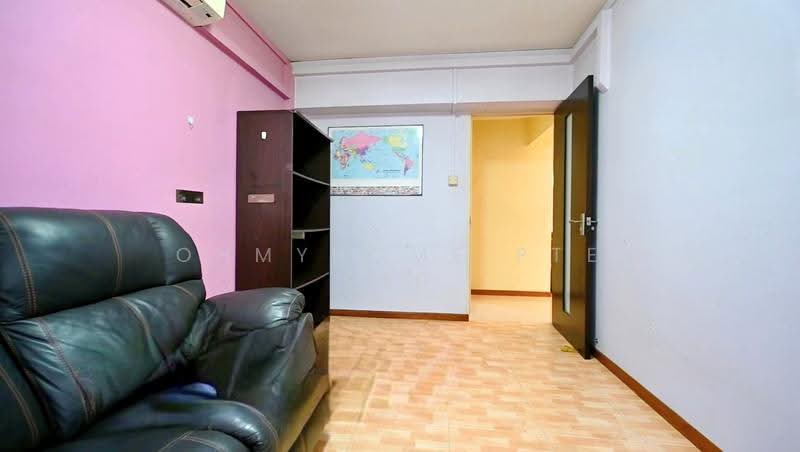 262D Compassvale Street, 262D Compassvale Street, Hougang / Punggol / Sengkang, 3 Bedrooms, 1,184 sqft, HDB Flat For Sale, by AARON LIM, 500266527 - Living Room - PropertyGuru.com.sg