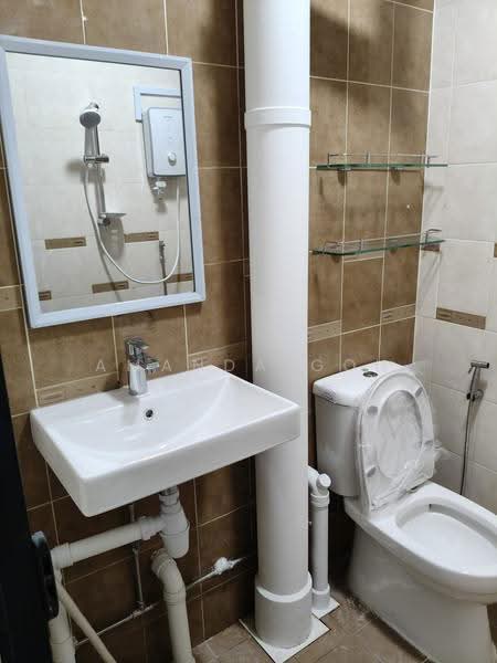 108 Woodlands Street 13, 108 Woodlands Street 13, Admiralty / Woodlands, 3 Bedrooms, 1,001 sqft, HDB Flat For Rent, by Amanda Goh, 500266531 - Bathroom - PropertyGuru.com.sg