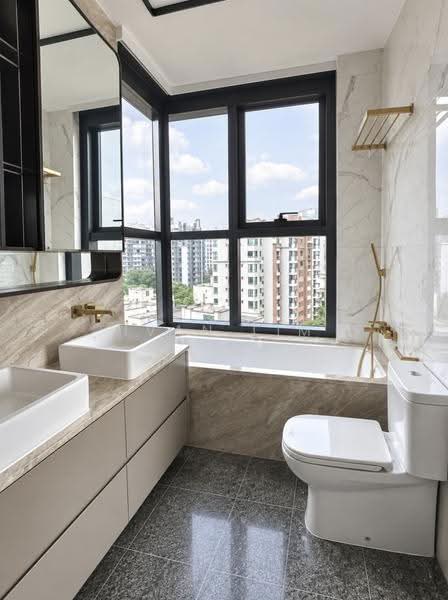 Perfect Ten, 323 Bukit Timah Road, Tanglin / Holland / Bukit Timah, 3 Bedrooms, 1,281 sqft, Condominium For Sale, by Ivan Lim, 500266534 - Bathroom - PropertyGuru.com.sg