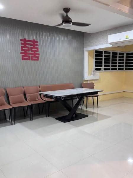 404 Jurong West Street 42, 404 Jurong West Street 42, Boon Lay / Jurong / Tuas, 3 Bedrooms, 1,432 sqft, HDB Flat For Sale, by Kuang YiRu, 500266535 - Dining Room - PropertyGuru.com.sg