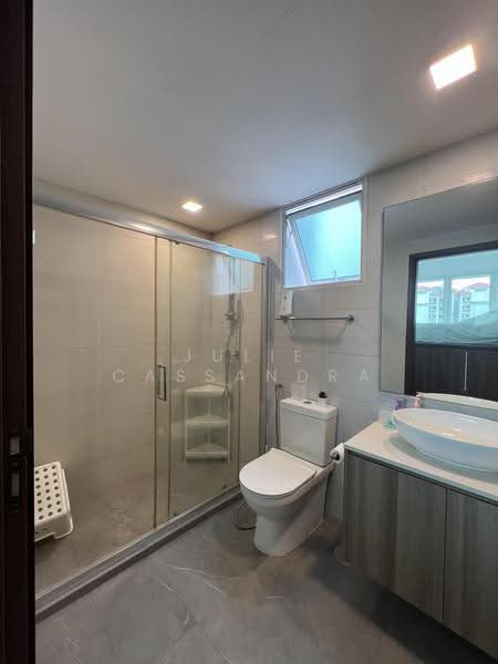 1 Canberra, 19 Canberra Drive, Sembawang / Yishun, 3 Bedrooms, 947 sqft, Condominium For Rent, by Julie Cassandra, 500266538 - Bathroom - PropertyGuru.com.sg