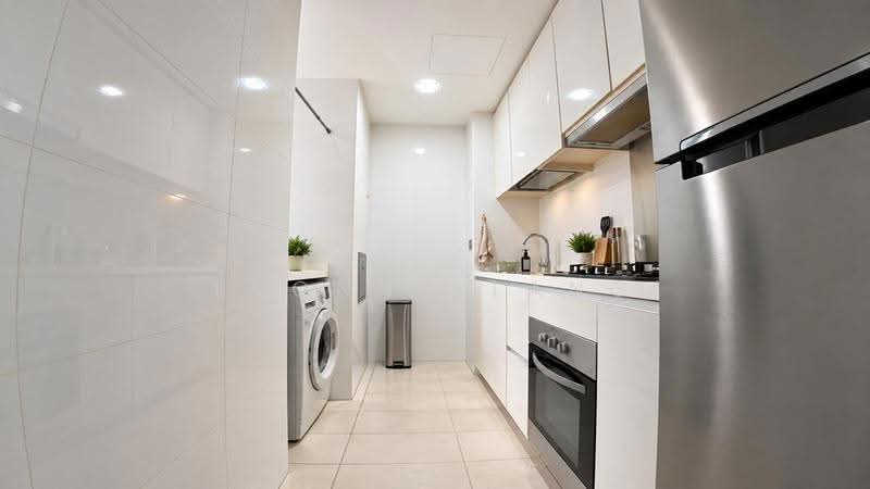 Eight Courtyards, 16 Canberra Drive, Sembawang / Yishun, 2 Bedrooms, 754 sqft, Condominium For Sale, by Evonne Tang, 500266553 - Kitchen - PropertyGuru.com.sg