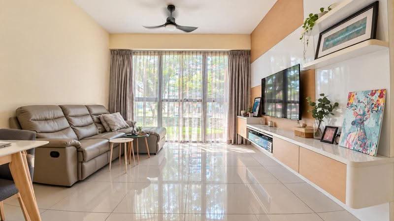 Eight Courtyards, 16 Canberra Drive, Sembawang / Yishun, 2 Bedrooms, 754 sqft, Condominium For Sale, by Evonne Tang, 500266553 - Living Room - PropertyGuru.com.sg
