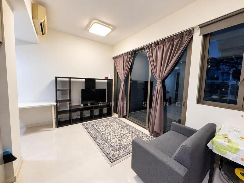 The Inflora, 51 Flora Drive, Changi Airport / Changi Village, 1 Bedroom, 463 sqft, Condominium For Rent, by Ng Kang Seng, 500266557 - Living Room - PropertyGuru.com.sg