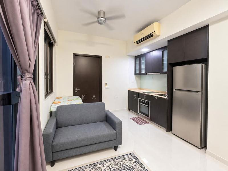 The Inflora, 51 Flora Drive, Changi Airport / Changi Village, 1 Bedroom, 463 sqft, Condominium For Rent, by Ng Kang Seng, 500266557 - Kitchen - PropertyGuru.com.sg