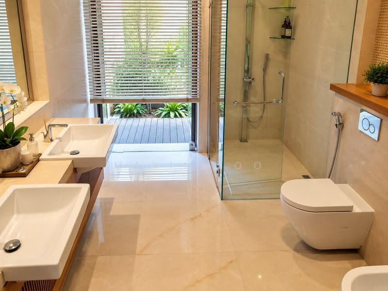 Bungalow @ Sentosa / Ocean Drive, Ocean Drive, Harbourfront / Telok Blangah, 5 Bedrooms, 11,200 sqft, Bungalow House For Sale, by Maxim Loo, 500266564 - Bathroom - PropertyGuru.com.sg