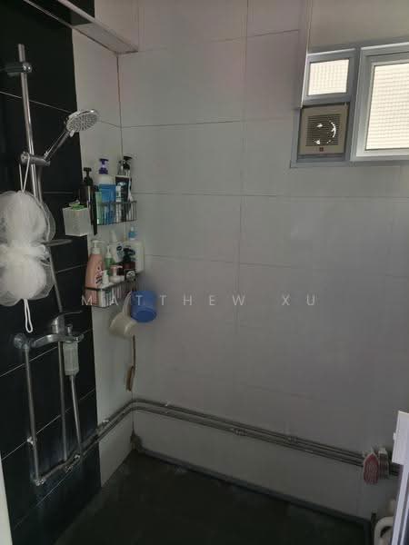 20 Telok Blangah Crescent, 20 Telok Blangah Crescent, Harbourfront / Telok Blangah, 3 Bedrooms, 818 sqft, HDB Flat For Sale, by Matthew Xu, 500266566 - Bathroom - PropertyGuru.com.sg