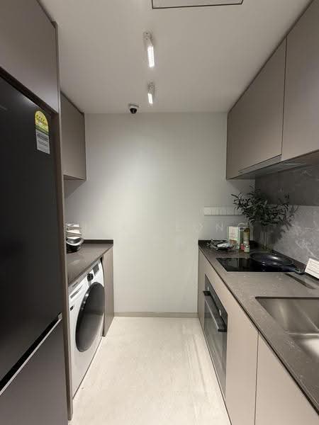 Lucerne Grand, Lakeside Drive, Boon Lay / Jurong / Tuas, 2 Bedrooms, 667 sqft, Condominium For Sale, by Rick Yeong 杨祖耀, 500266575 - Kitchen - PropertyGuru.com.sg