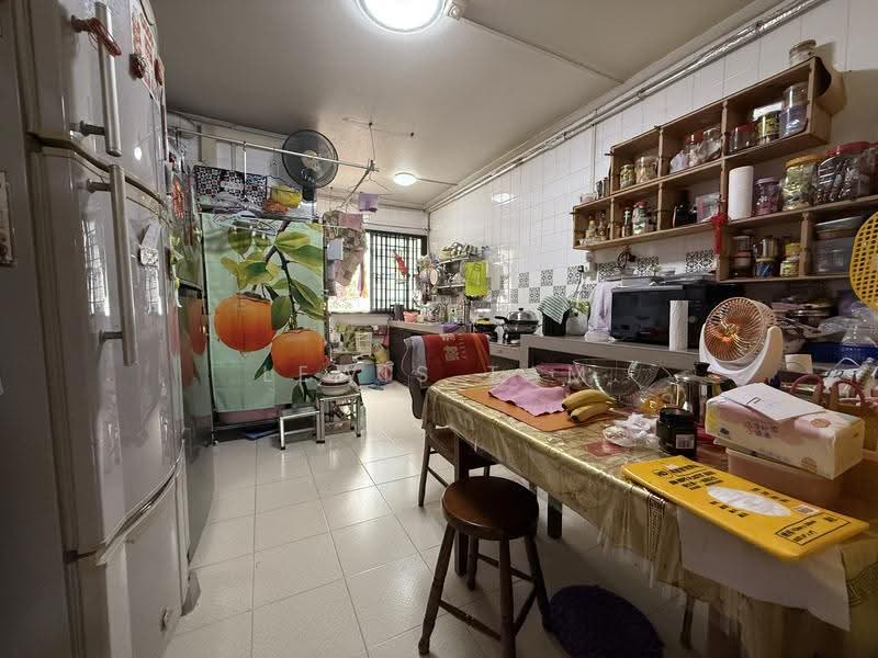 839 Jurong West Street 81, 839 Jurong West Street 81, Boon Lay / Jurong / Tuas, 3 Bedrooms, 1,367 sqft, HDB Flat For Sale, by Lewis Tam, 500266607 - Kitchen - PropertyGuru.com.sg