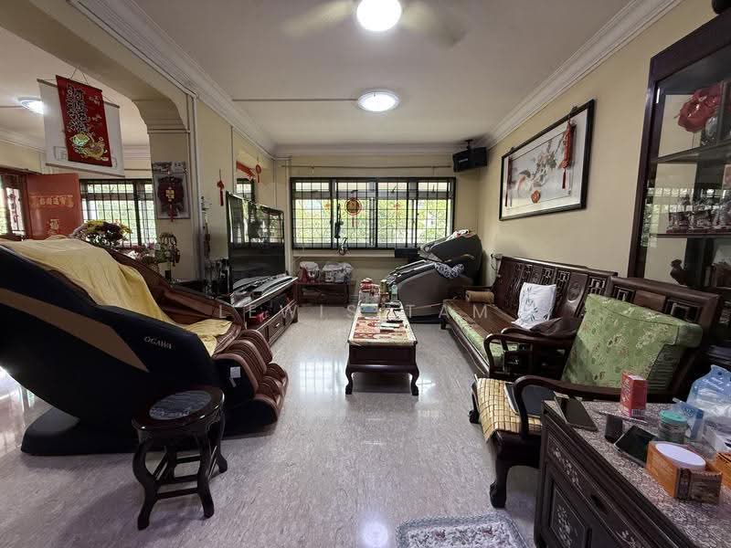 839 Jurong West Street 81, 839 Jurong West Street 81, Boon Lay / Jurong / Tuas, 3 Bedrooms, 1,367 sqft, HDB Flat For Sale, by Lewis Tam, 500266607 - Living Room - PropertyGuru.com.sg