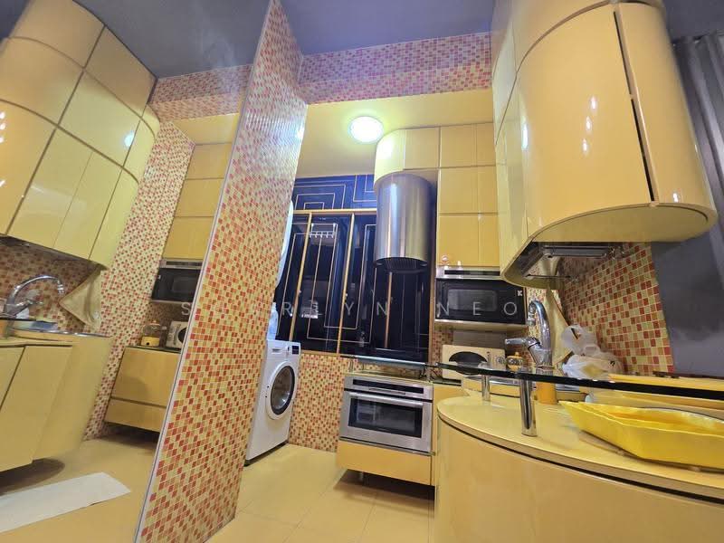 Ebony Mansions, 30 Lorong M Telok Kurau, East Coast / Marine Parade, Studio, 753 sqft, Condominium For Sale, by Sharlyn Neo, 500266608 - Kitchen - PropertyGuru.com.sg