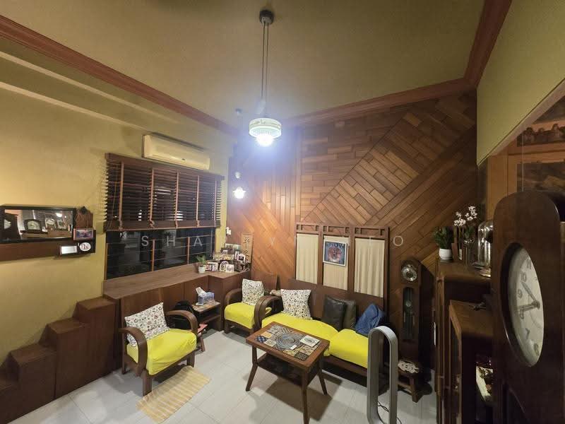 Ebony Mansions, 30 Lorong M Telok Kurau, East Coast / Marine Parade, Studio, 753 sqft, Condominium For Sale, by Sharlyn Neo, 500266608 - Living Room - PropertyGuru.com.sg