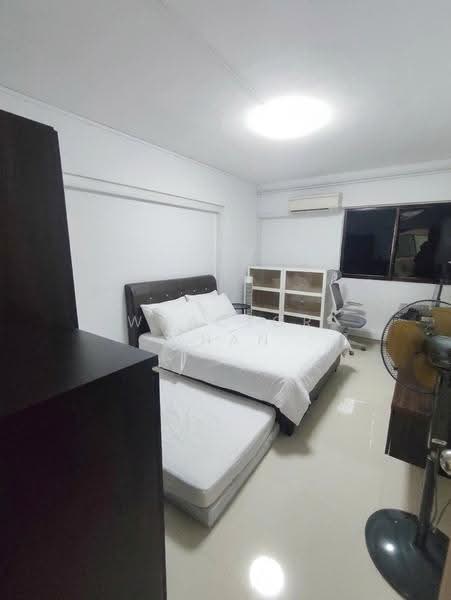 430 Jurong West Avenue 1, 430 Jurong West Avenue 1, Boon Lay / Jurong / Tuas, 3 Bedrooms, 1,108 sqft, HDB Flat For Sale, by Waactor Chan, 500266612 - Bedroom - PropertyGuru.com.sg