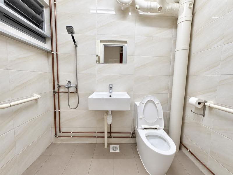 7 Toh Yi Drive, 7 Toh Yi Drive, Clementi Park / Upper Bukit Timah, Room Rental, 151 sqft, HDB Flat For Rent, by Cleon Lim, 500266613 - Bathroom - PropertyGuru.com.sg