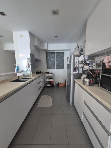 Pinnacle @ Duxton, 1G Cantonment Road, Chinatown / Tanjong Pagar, 3 Bedrooms, 1,001 sqft, HDB Flat For Sale, by Gilad Coppersmith, 500266614 - Kitchen - PropertyGuru.com.sg