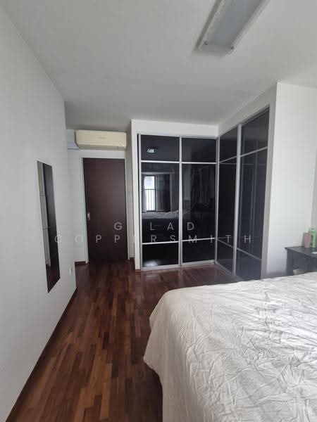 Pinnacle @ Duxton, 1G Cantonment Road, Chinatown / Tanjong Pagar, 3 Bedrooms, 1,001 sqft, HDB Flat For Sale, by Gilad Coppersmith, 500266614 - Bedroom - PropertyGuru.com.sg