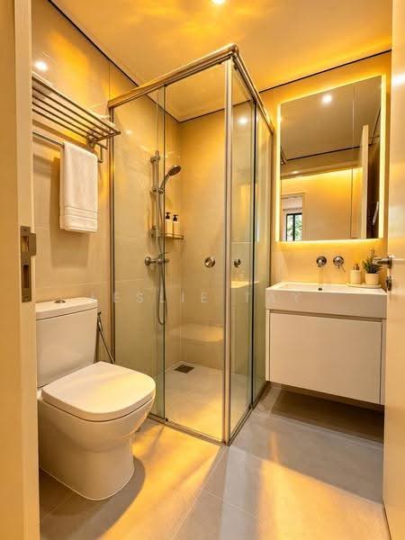 Village @ Pasir Panjang, 463 Pasir Panjang Road, Buona Vista / West Coast / Clementi New Town, 3 Bedrooms, 1,012 sqft, Condominium For Sale, by Leslie Tay, 500266630 - Bathroom - PropertyGuru.com.sg