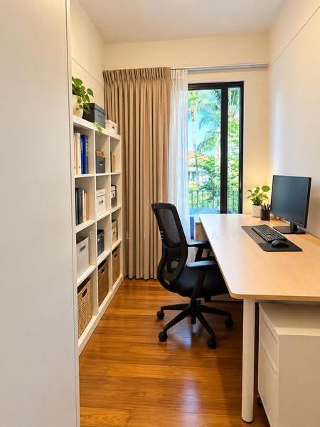 Village @ Pasir Panjang, 463 Pasir Panjang Road, Buona Vista / West Coast / Clementi New Town, 3 Bedrooms, 1,012 sqft, Condominium For Sale, by Leslie Tay, 500266630 - Study - PropertyGuru.com.sg
