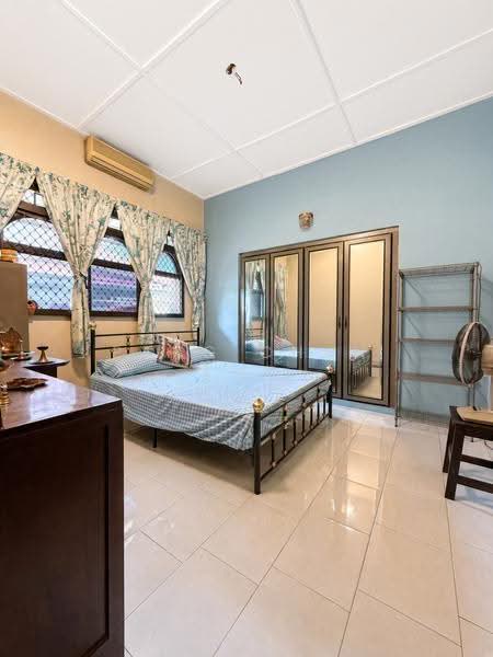 Jalan Asas, Dairy Farm / Bukit Panjang / Choa Chu Kang, 3 Bedrooms, 2,500 sqft, Semi-Detached House For Sale, by Pang Chun Enn, 500266631 - Bedroom - PropertyGuru.com.sg