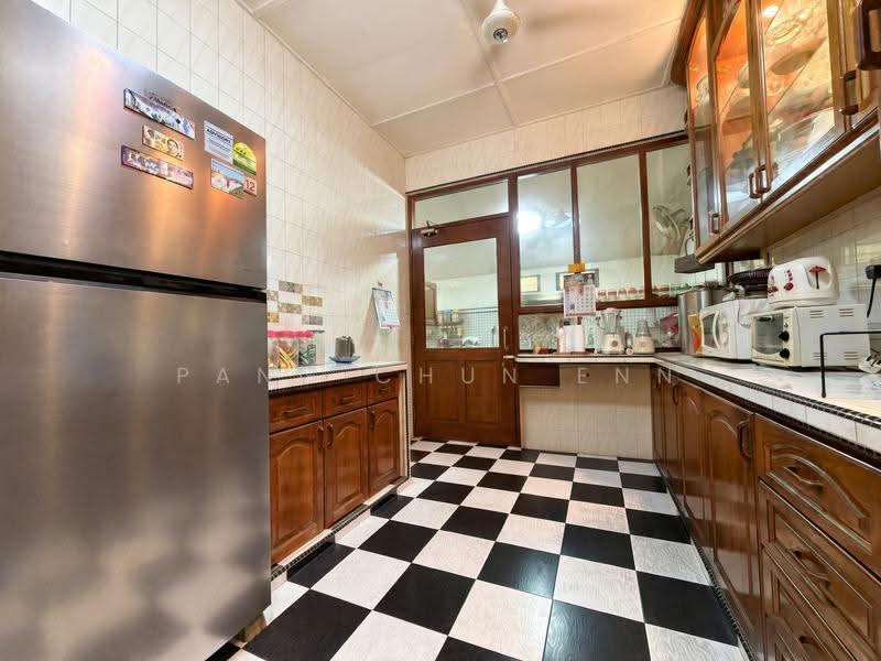 Jalan Asas, Dairy Farm / Bukit Panjang / Choa Chu Kang, 3 Bedrooms, 2,500 sqft, Semi-Detached House For Sale, by Pang Chun Enn, 500266631 - Kitchen - PropertyGuru.com.sg