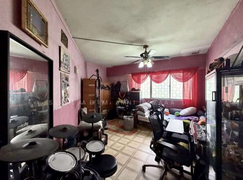 427 Jurong West Avenue 1, 427 Jurong West Avenue 1, Boon Lay / Jurong / Tuas, 3 Bedrooms, 1,453 sqft, HDB Flat For Sale, by Hady Mirza, 500266645 - Bedroom - PropertyGuru.com.sg