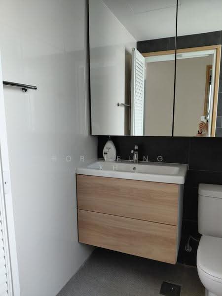 Parc Olympia, 50 Flora Drive, Changi Airport / Changi Village, 2 Bedrooms, 646 sqft, Condominium For Sale, by Bob Leung KH, 500266646 - Bathroom - PropertyGuru.com.sg