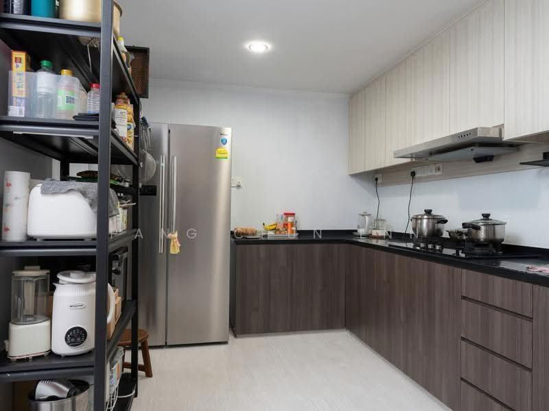 Parc Palais, 47 Hume Avenue, Clementi Park / Upper Bukit Timah, 3 Bedrooms, 1,238 sqft, Condominium For Rent, by Pang Chun Enn, 500266649 - Kitchen - PropertyGuru.com.sg