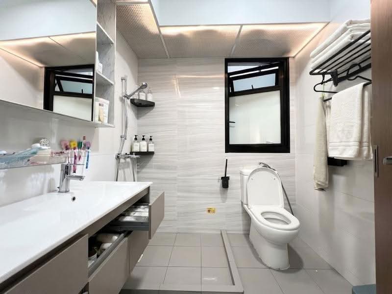 799A Woodlands Drive 60, 799A Woodlands Drive 60, Admiralty / Woodlands, 2 Bedrooms, 732 sqft, HDB Flat For Sale, by Reene Tok, 500266656 - Bathroom - PropertyGuru.com.sg