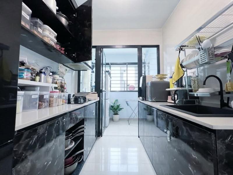 799A Woodlands Drive 60, 799A Woodlands Drive 60, Admiralty / Woodlands, 2 Bedrooms, 732 sqft, HDB Flat For Sale, by Reene Tok, 500266656 - Kitchen - PropertyGuru.com.sg