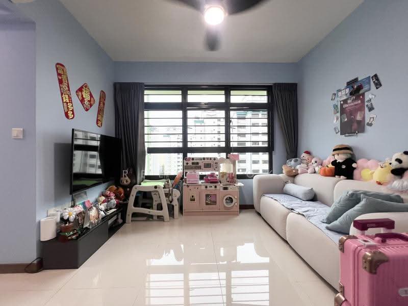 799A Woodlands Drive 60, 799A Woodlands Drive 60, Admiralty / Woodlands, 2 Bedrooms, 732 sqft, HDB Flat For Sale, by Reene Tok, 500266656 - Living Room - PropertyGuru.com.sg