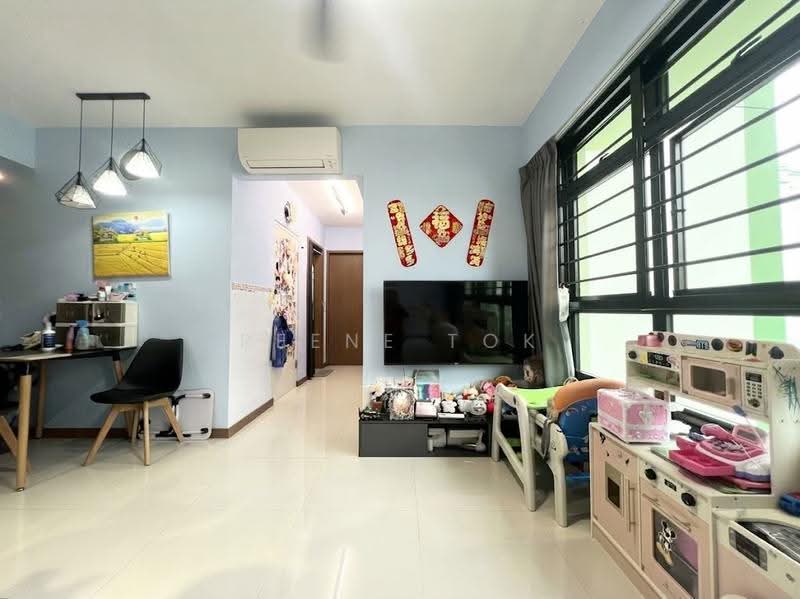 799A Woodlands Drive 60, 799A Woodlands Drive 60, Admiralty / Woodlands, 2 Bedrooms, 732 sqft, HDB Flat For Sale, by Reene Tok, 500266656 - Living Room - PropertyGuru.com.sg
