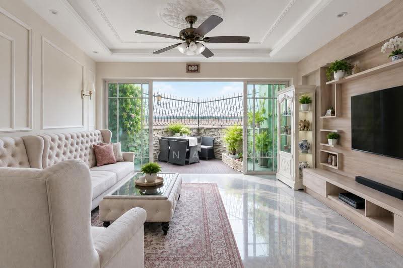 723 Yishun Street 71, 723 Yishun Street 71, Sembawang / Yishun, 3 Bedrooms, 1,572 sqft, HDB Flat For Sale, by Dayna Ong, 500266667 - Living Room - PropertyGuru.com.sg